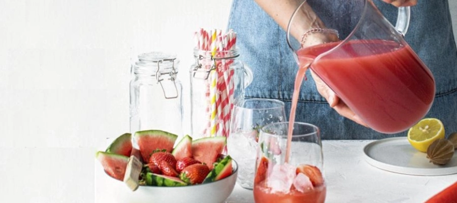 Imagem do post Suco desintoxicante para desinchar: 5 opções para tomar