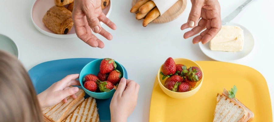Imagem do post Alimentação saudável infantil: 7 dicas para o seu filho comer bem